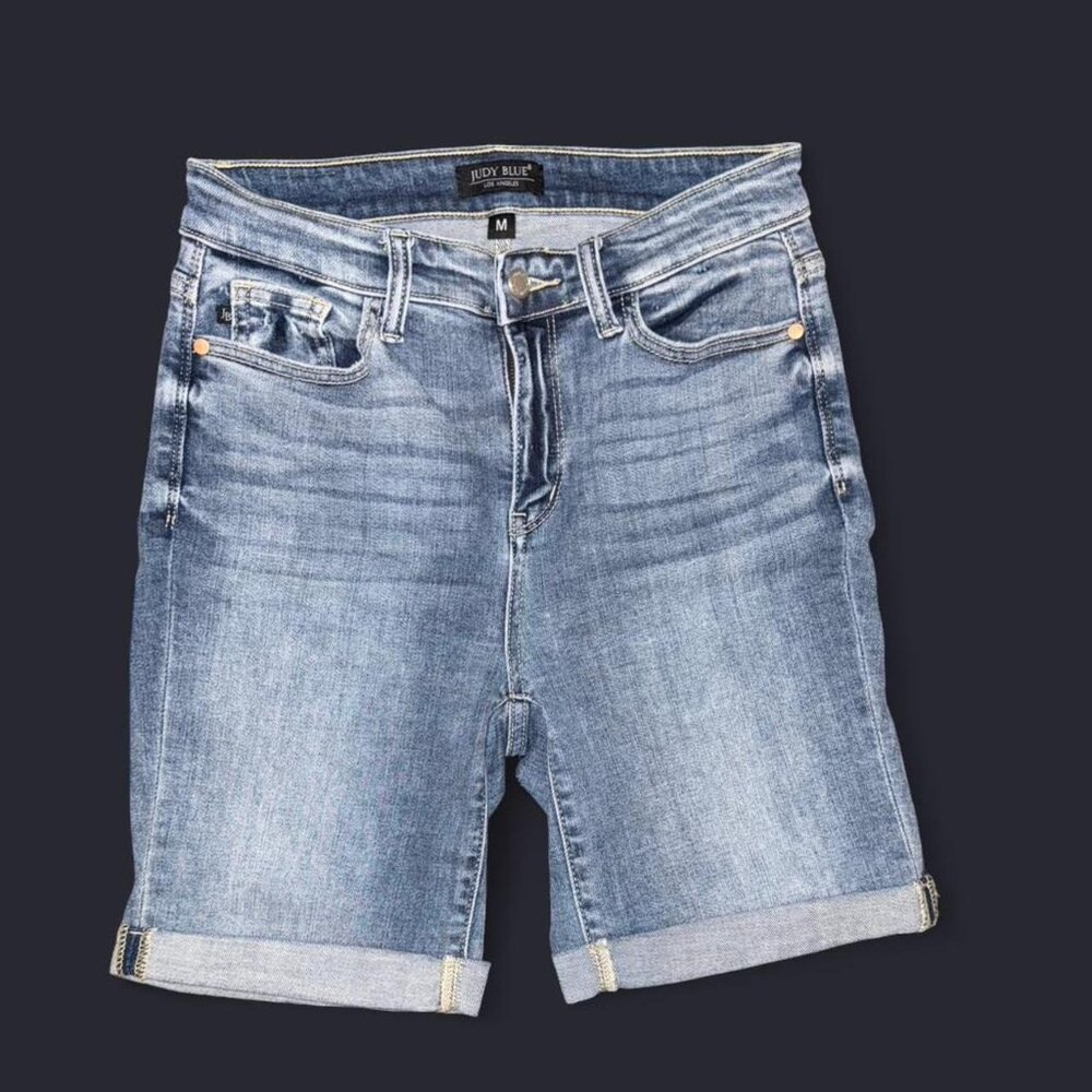 Light Blue JUDY BLUE shorts with raw folded hem. Size Medium